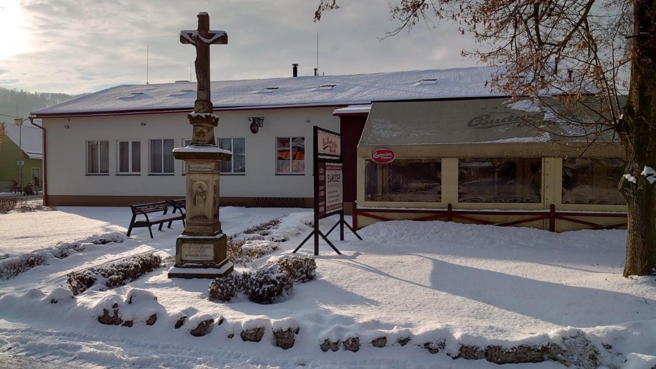 Отель Na Rybnicku Bohutin Экстерьер фото